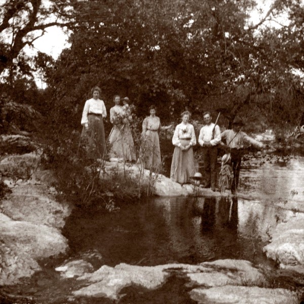 Pedernales Picnickers, c. 1905 01